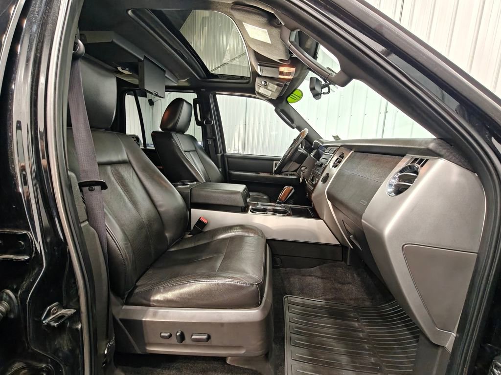 Used 2010 Ford Expedition Limited image 34
