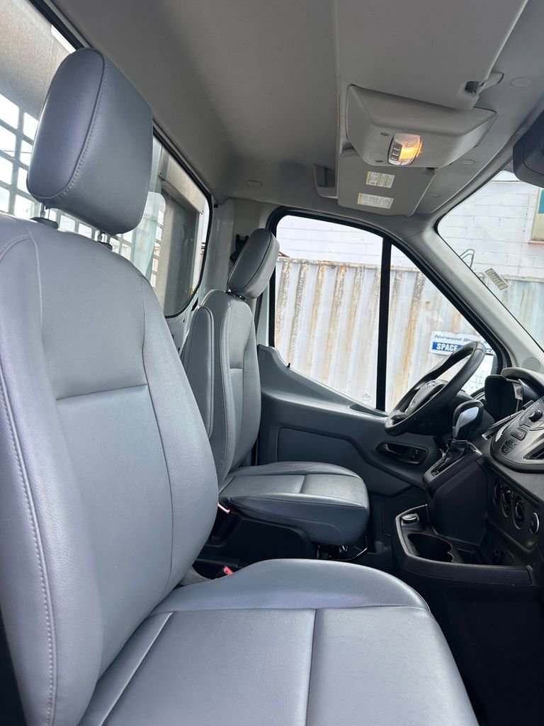 Used 2019 Ford Transit 250 138 RWD image 25