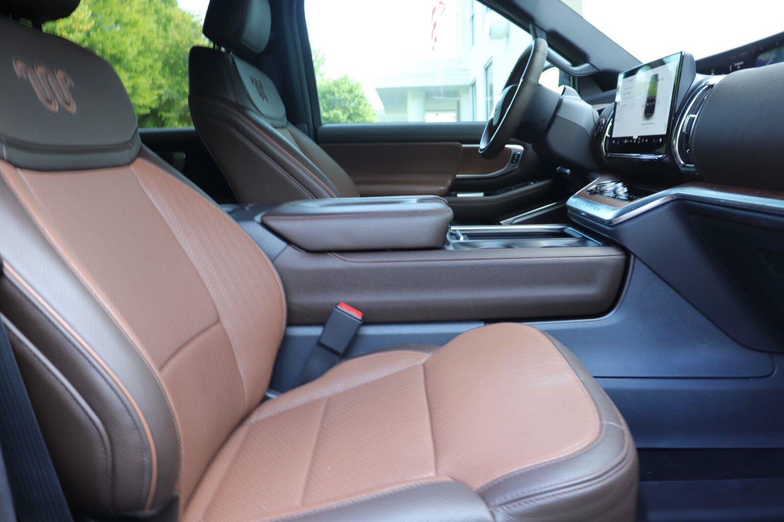 Used 2025 Ford Expedition King Ranch AWD/4WD image 22