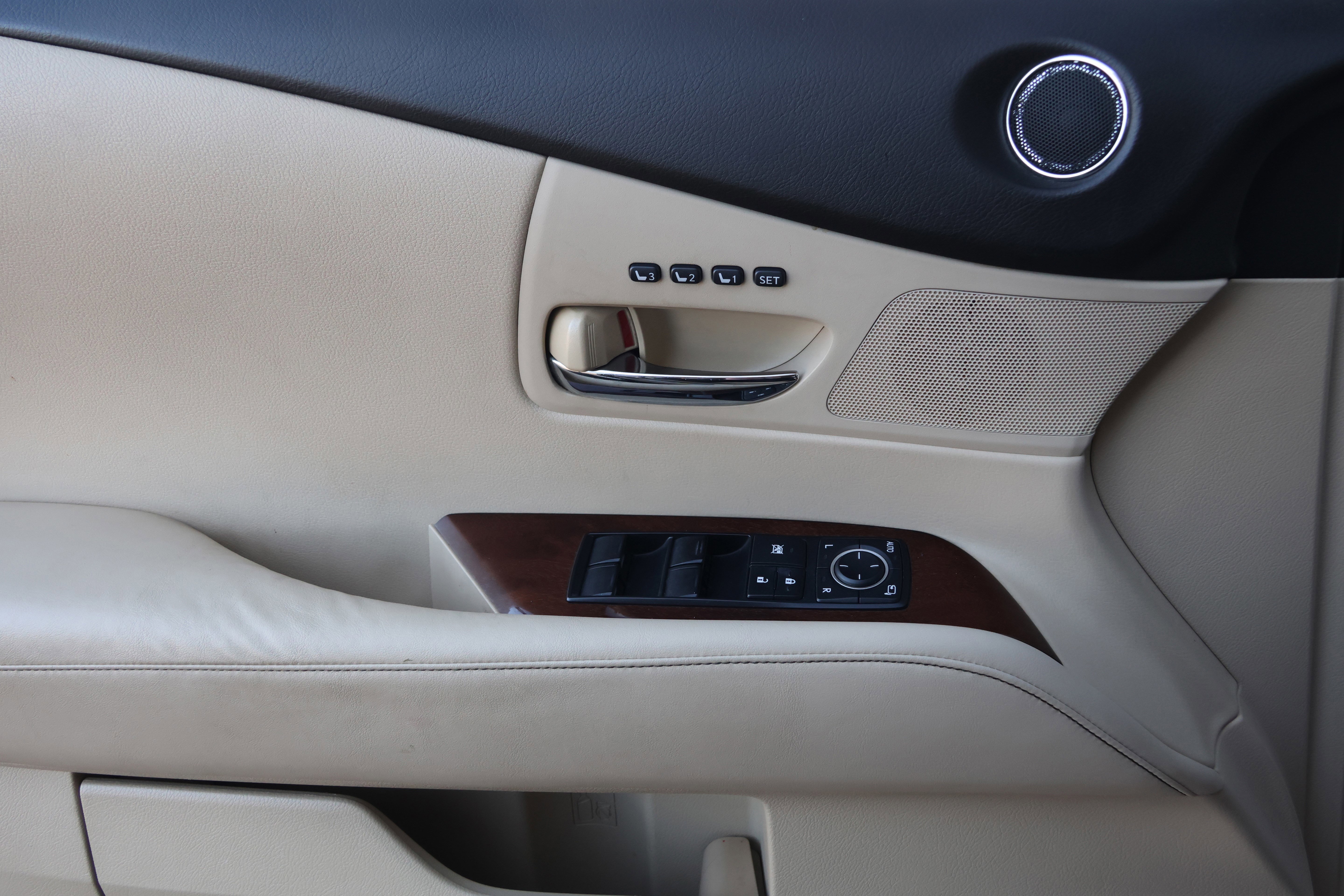 Used 2015 Lexus RX 350 FWD image 12