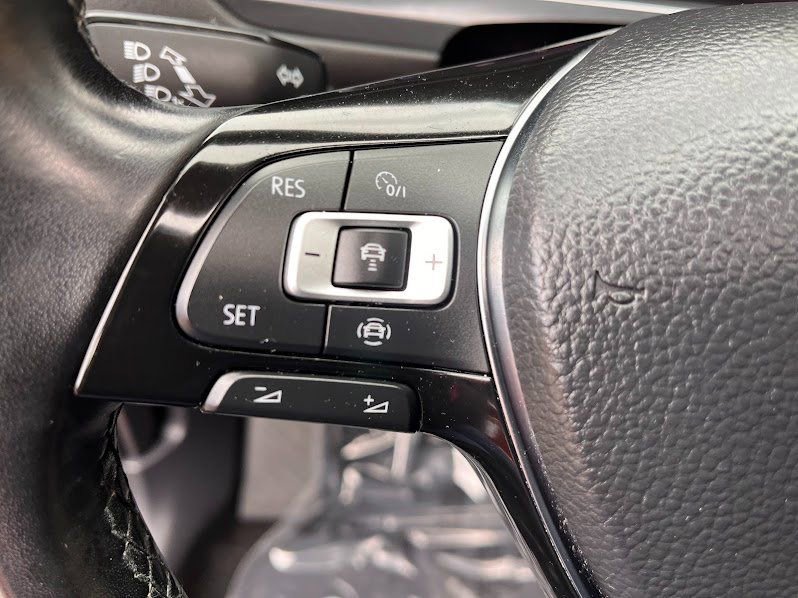 Used 2019 Volkswagen Tiguan SEL image 14