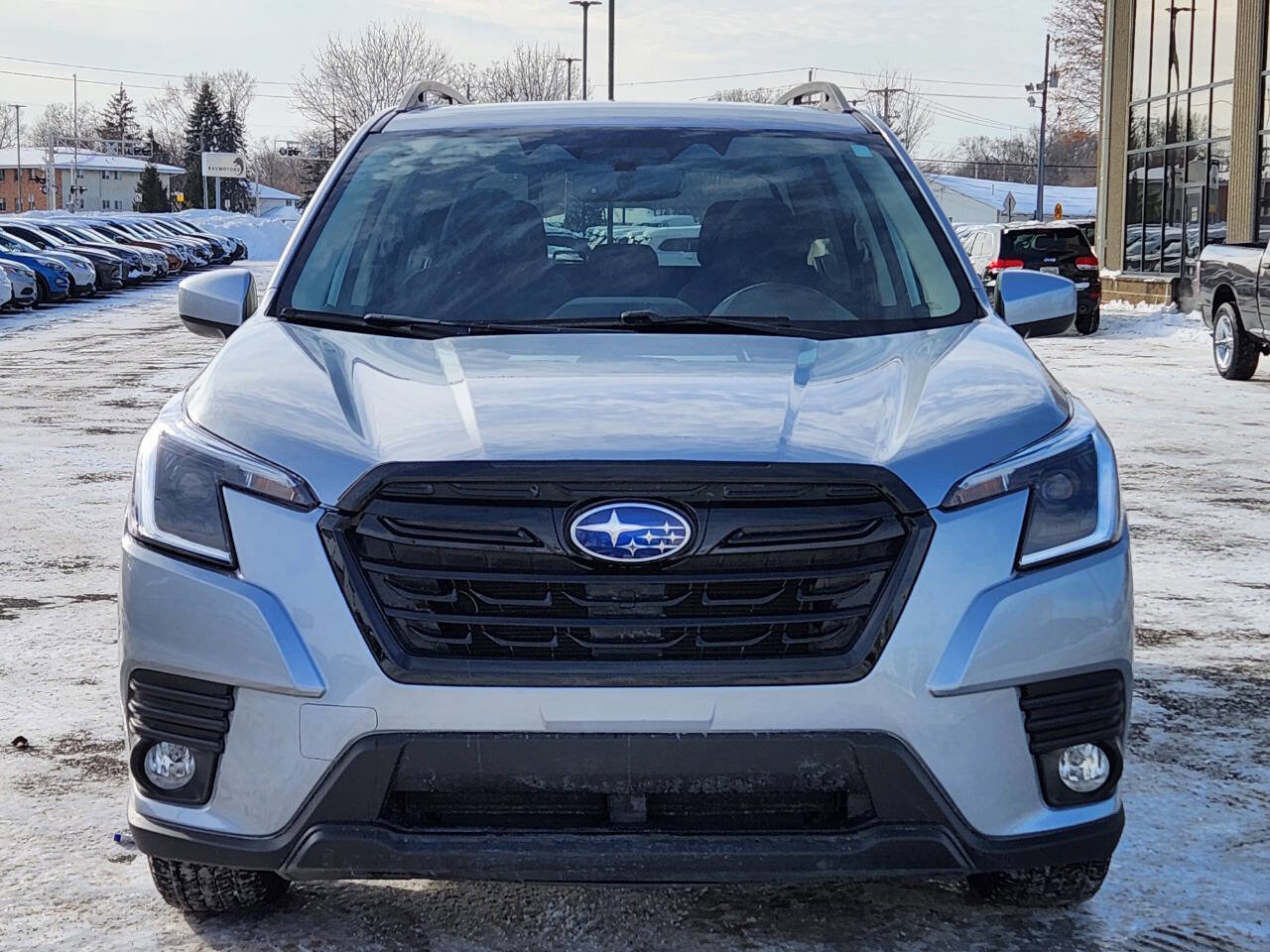 Used 2022 Subaru Forester Premium image 6