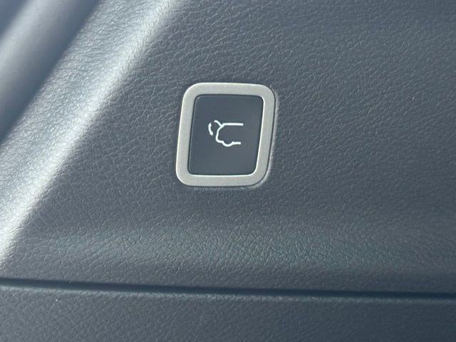 New 2026 Chrysler Pacifica Select image 38