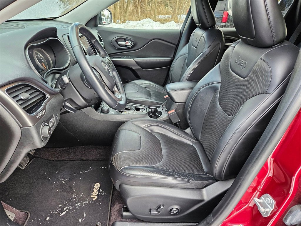 Used 2019 Jeep Cherokee Limited image 8