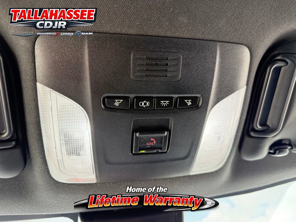 Used 2022 Toyota Corolla SE FWD image 29