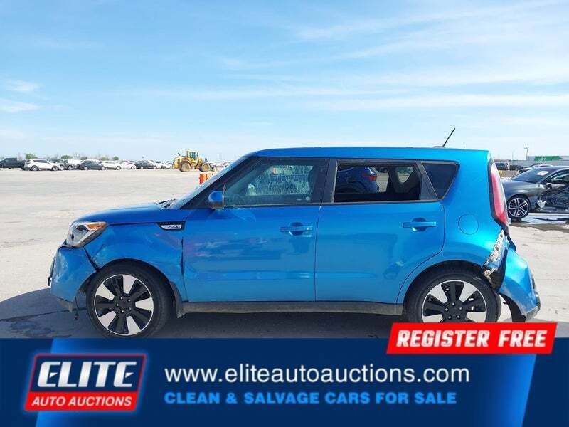 Used 2016 Kia Soul + w/ Designer's Package FWD image 27