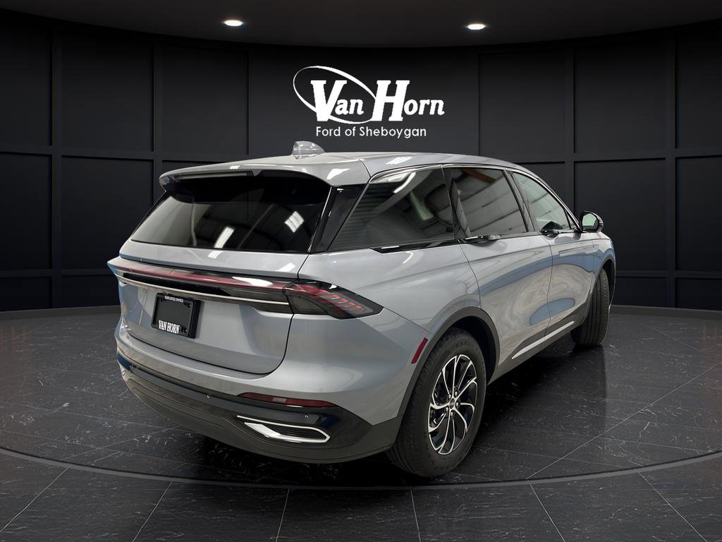 Used 2025 Lincoln Nautilus Premier w/ Equipment Group 102A AWD/4WD image 3