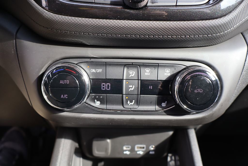 Used 2023 Chevrolet TrailBlazer LT w/ Convenience Package image 21