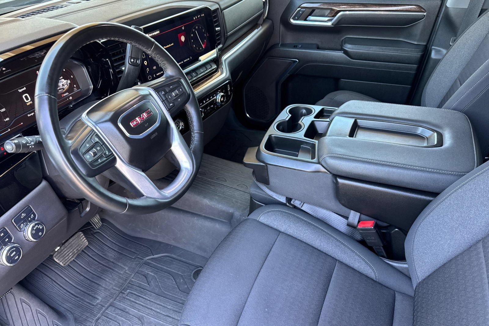 Certified 2024 GMC Sierra 1500 SLE w/ X31 Off-Road Package AWD/4WD image 10