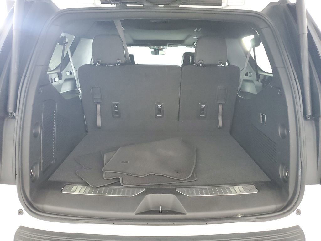 Used 2023 Chevrolet Suburban RST image 35