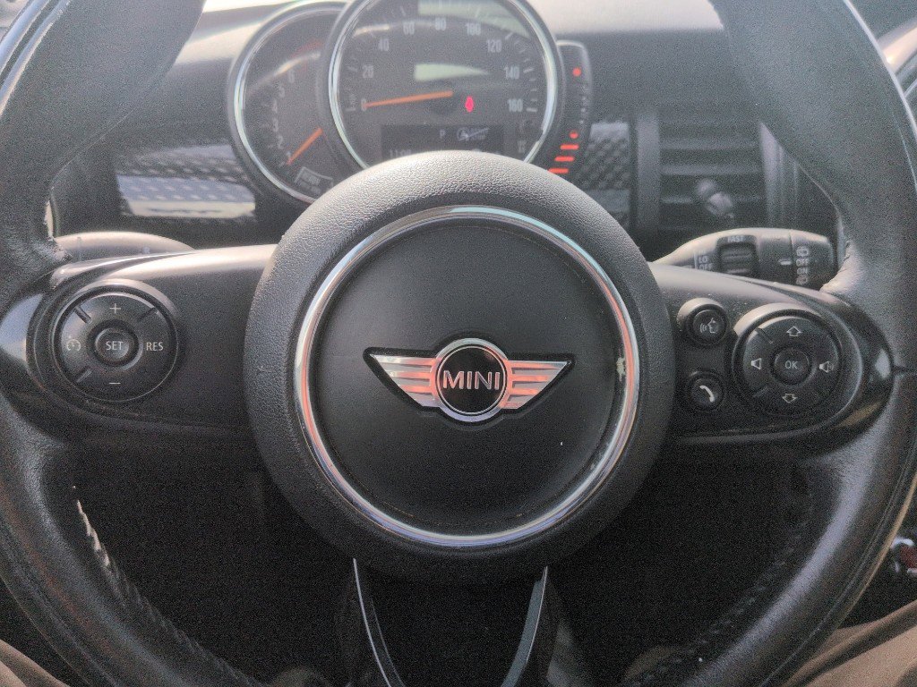 Used 2015 MINI Cooper S image 13