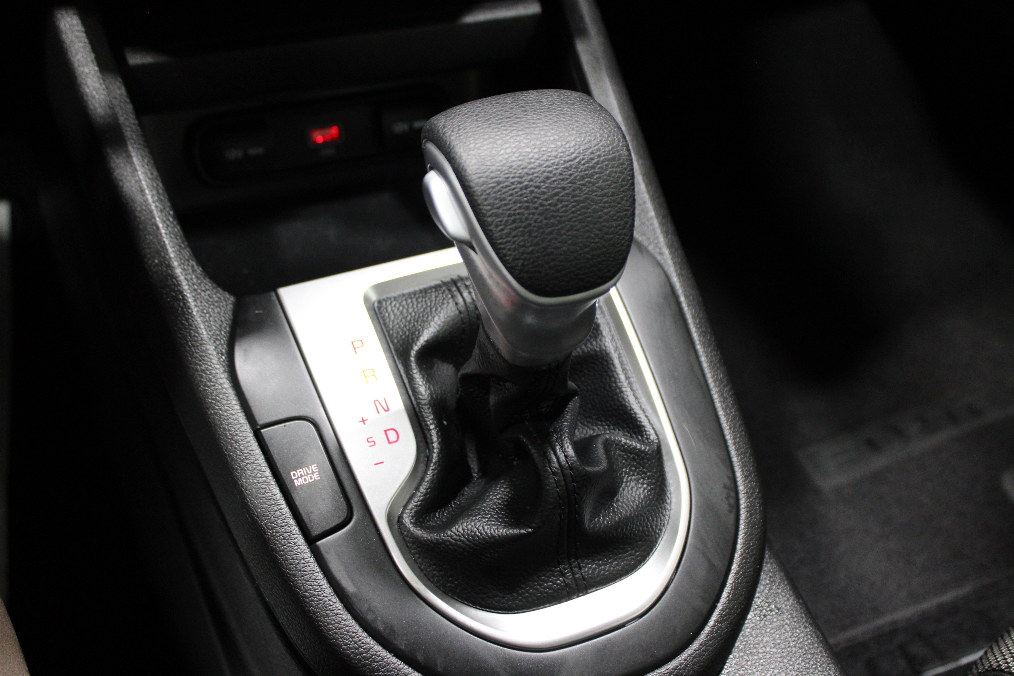 Used 2023 Kia Forte LXS w/ LXS Technology Package FWD image 16