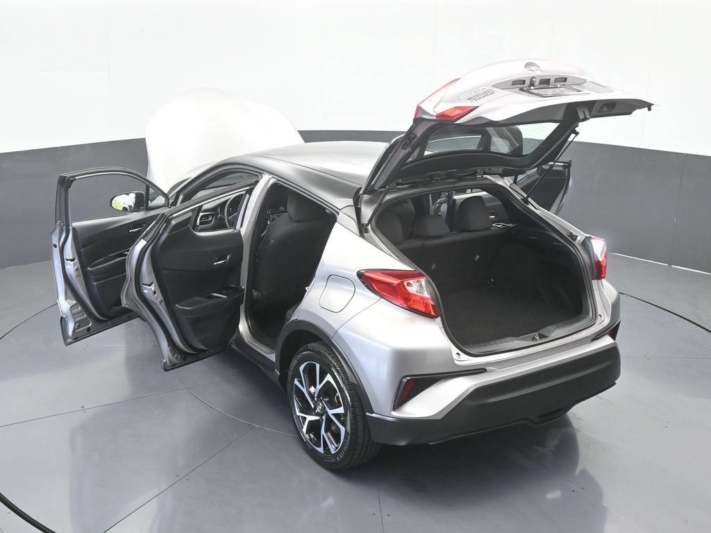 Used 2019 Toyota C-HR XLE FWD image 65