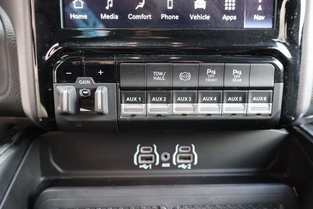 Used 2025 RAM 2500 Laramie image 29