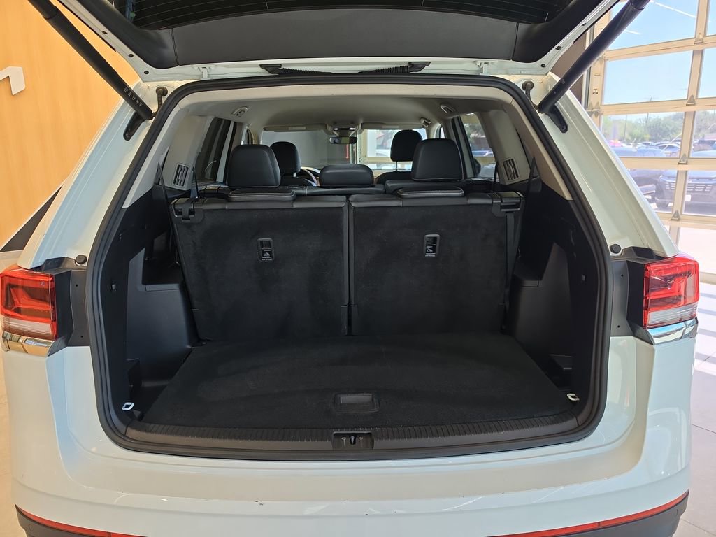 Used 2025 Volkswagen Atlas SE FWD image 28