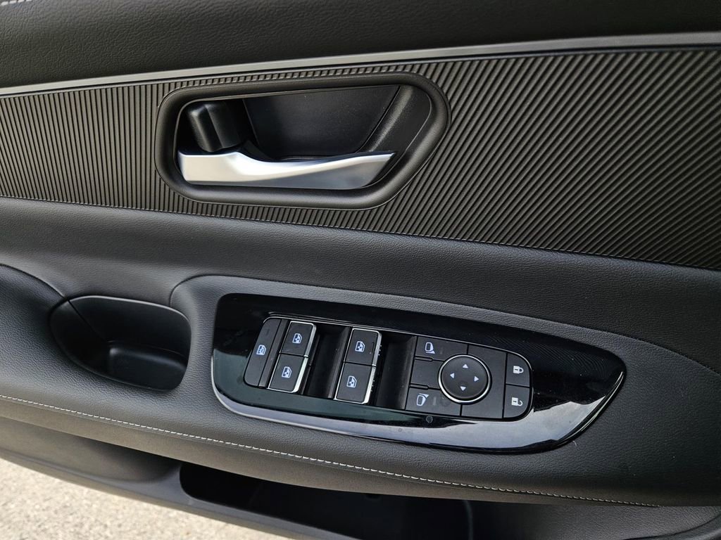 New 2025 Nissan Murano SV image 16