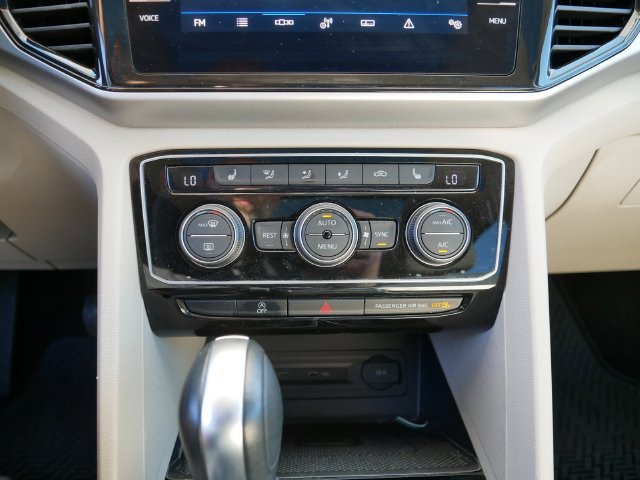 Certified 2023 Volkswagen Atlas SE w/ Panoramic Sunroof Package AWD/4WD image 32