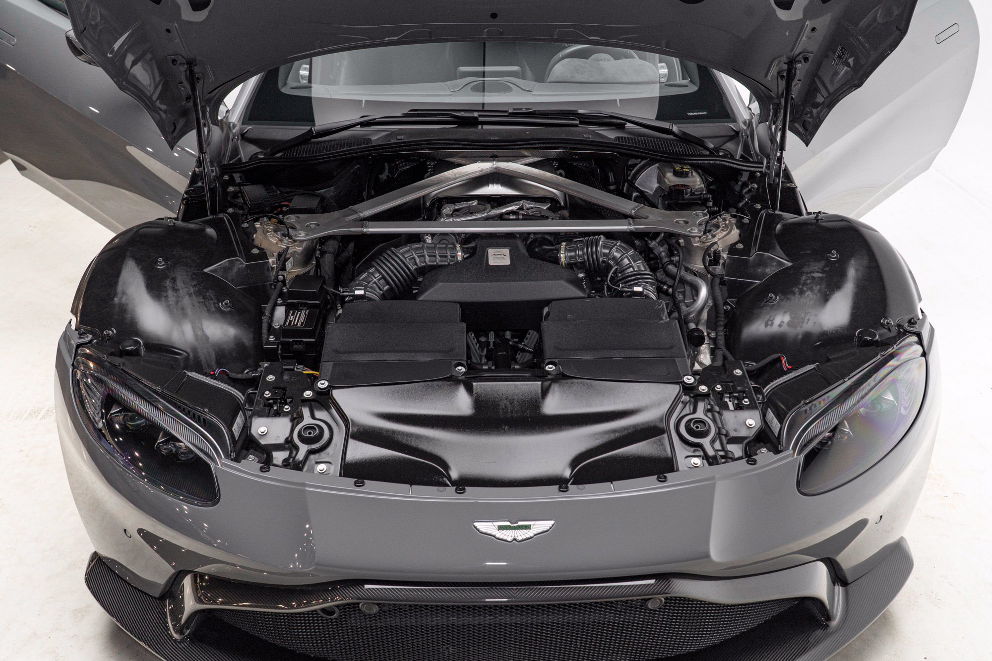 Used 2020 Aston Martin V8 Vantage AMR RWD image 69