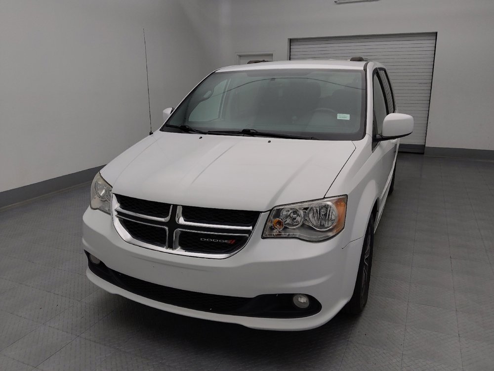 Used 2017 Dodge Grand Caravan SXT FWD image 15