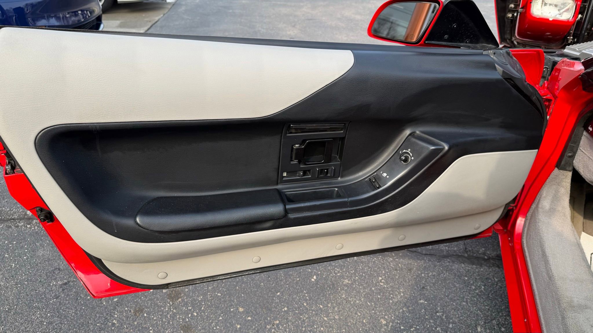 Used 1996 Chevrolet Corvette Convertible RWD image 36