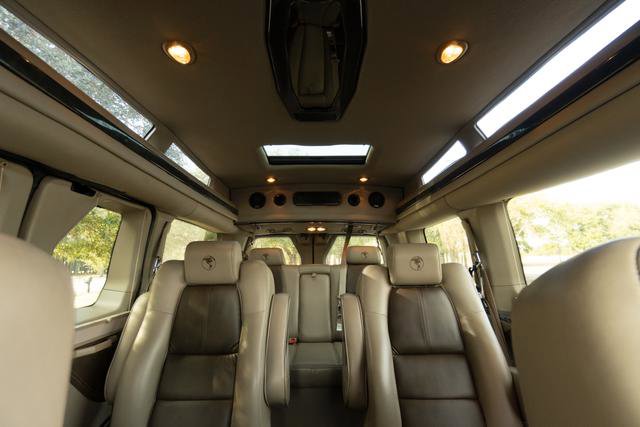 Used 2016 Ford Transit 150 XLT image 23