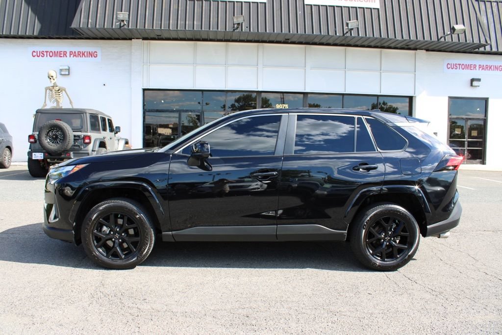 Used 2025 Toyota RAV4 LE FWD image 4