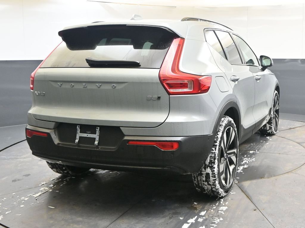 New 2026 Volvo XC40 B5 Ultra w/ Protection Package Premier image 5