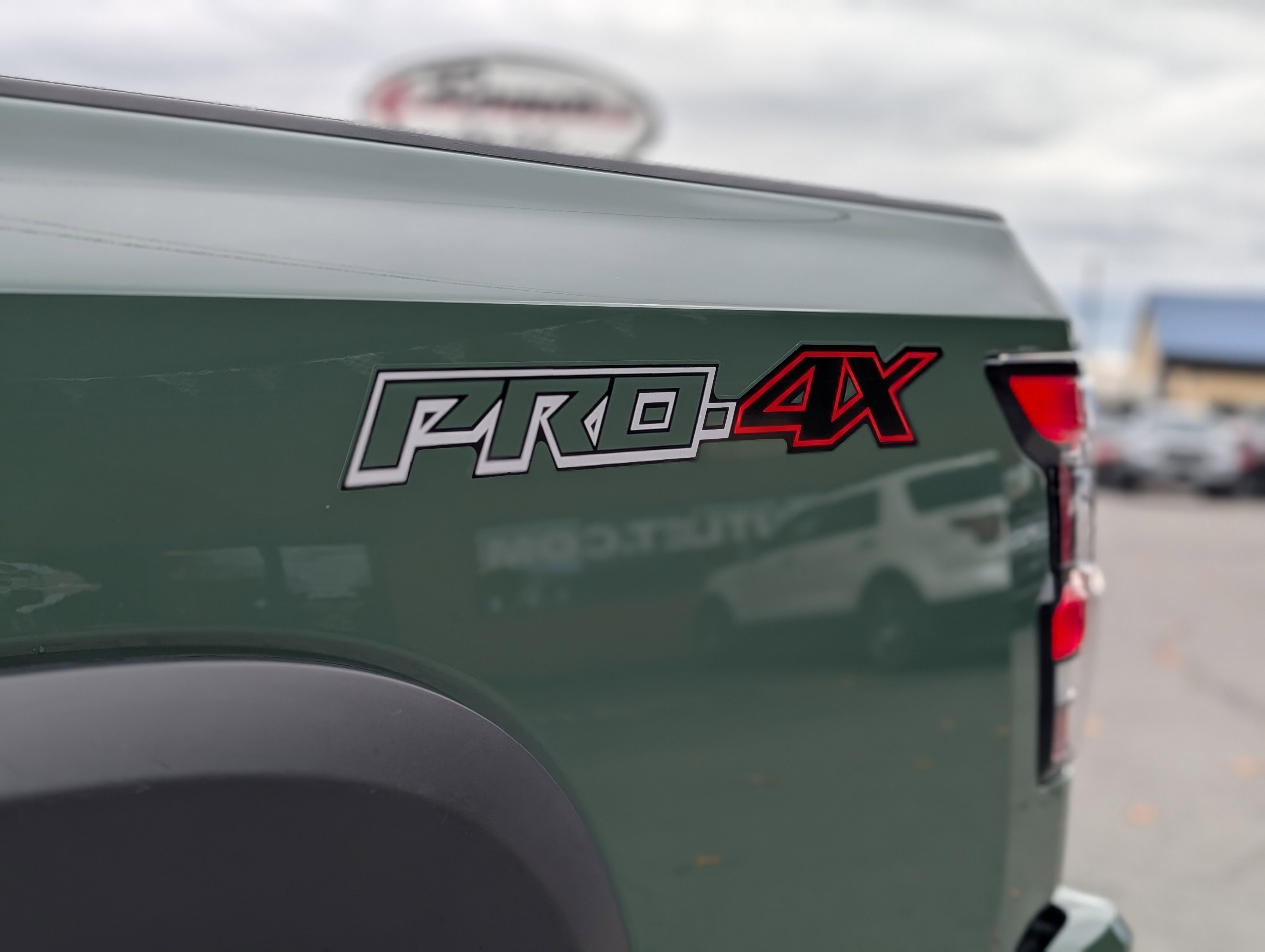 Used 2023 Nissan Frontier PRO-4X w/ Pro Convenience Package image 17