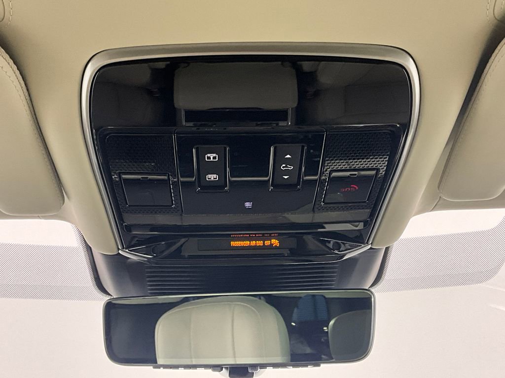Used 2022 Land Rover Range Rover First Edition AWD/4WD image 13