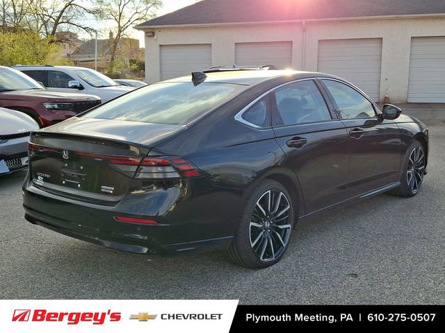 Used 2024 Honda Accord Touring image 8