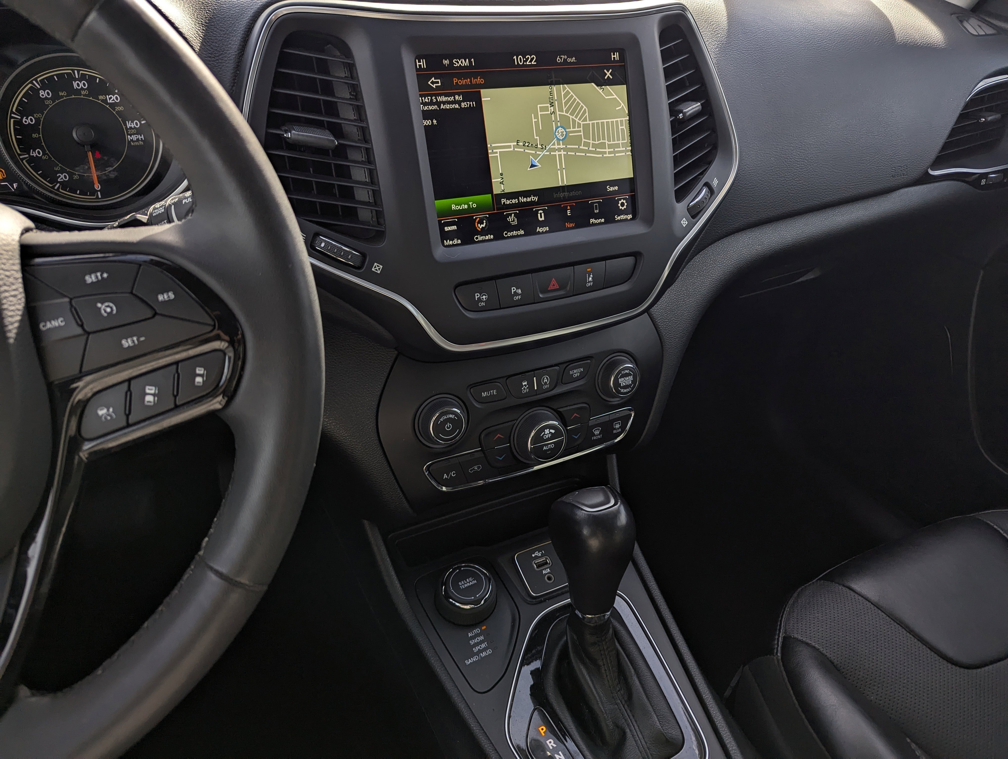 Used 2023 Jeep Cherokee Altitude Lux image 10