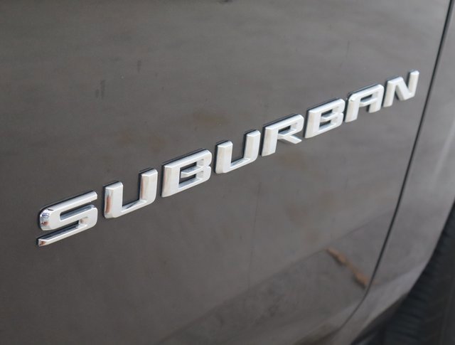 Used 2021 Chevrolet Suburban LT image 49