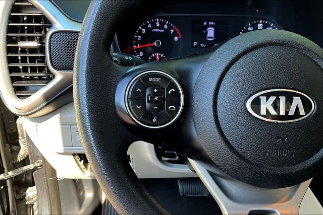 Used 2020 Kia Soul LX image 10