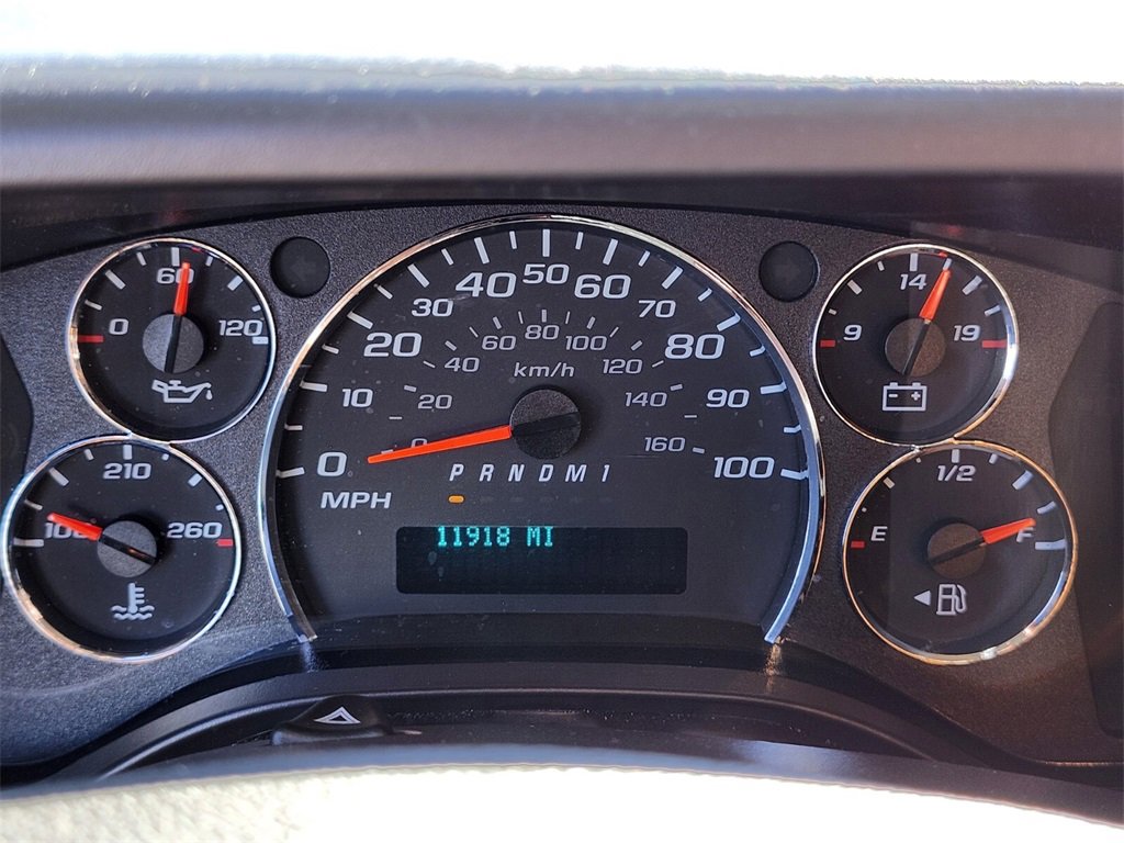 Used 2024 Chevrolet Express 2500 w/ Driver Convenience Package image 18