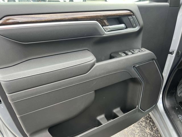 Used 2025 GMC Sierra 1500 Elevation image 14