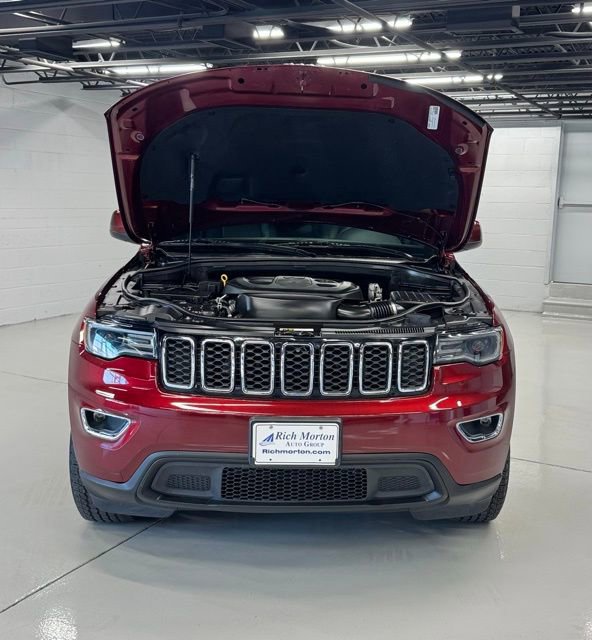 Used 2020 Jeep Grand Cherokee Laredo w/ Laredo X Package AWD/4WD image 31