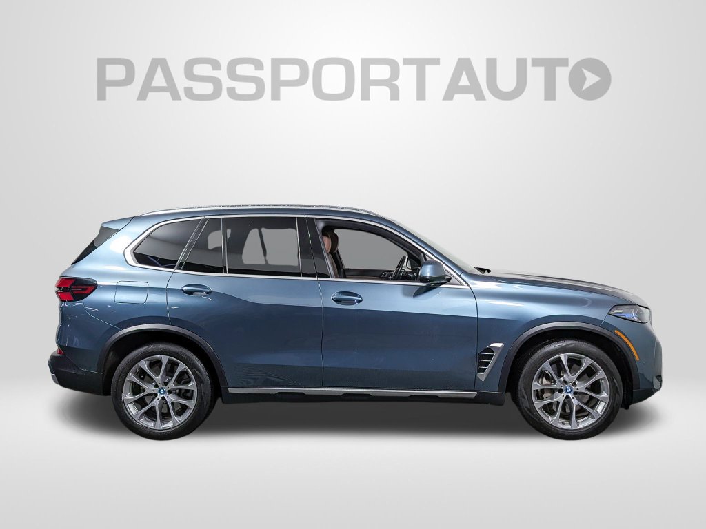 Certified 2025 BMW X5 xDrive50e w/ Premium Package AWD/4WD image 8