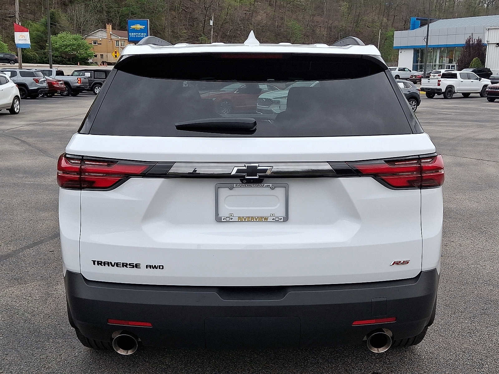 Used 2023 Chevrolet Traverse RS w/ LPO, Floor Liner Package AWD/4WD image 5