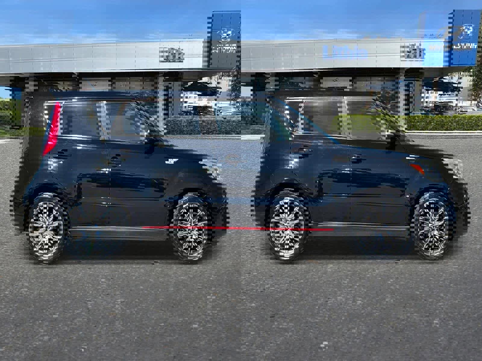 Used 2017 Kia Soul ! w/ Tech Package image 9