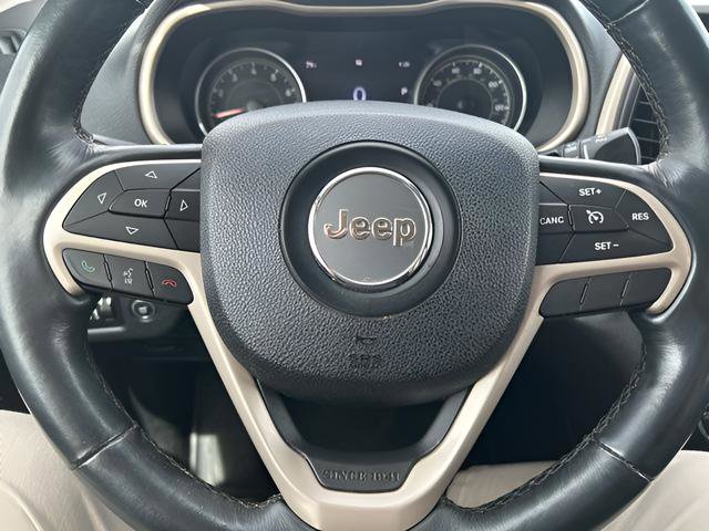 Used 2015 Jeep Cherokee Limited w/ Luxury Group AWD/4WD image 22