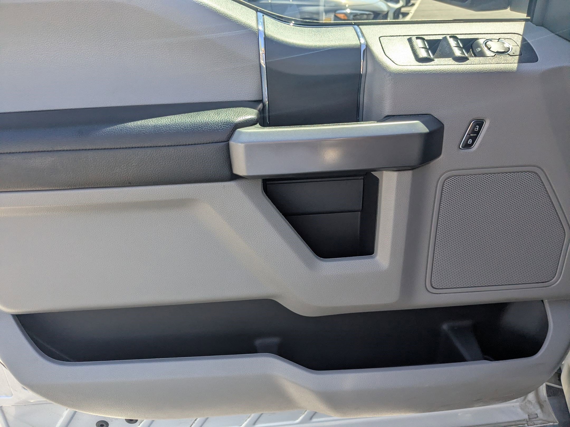 Used 2019 Ford F150 XLT w/ Trailer Tow Package image 14