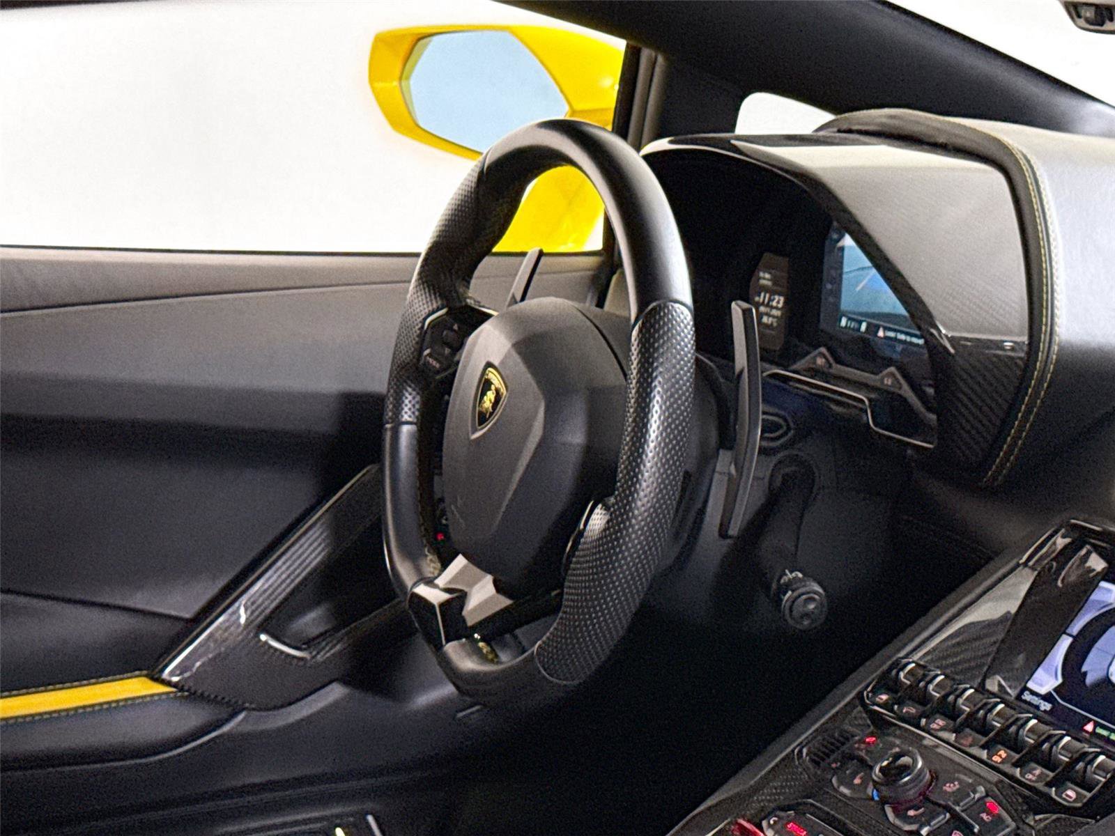 Used 2018 Lamborghini Aventador S AWD/4WD image 28