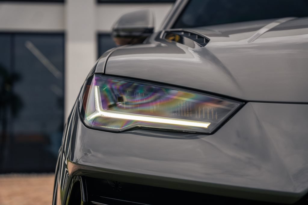 Used 2024 Lamborghini Urus Performante AWD/4WD image 10