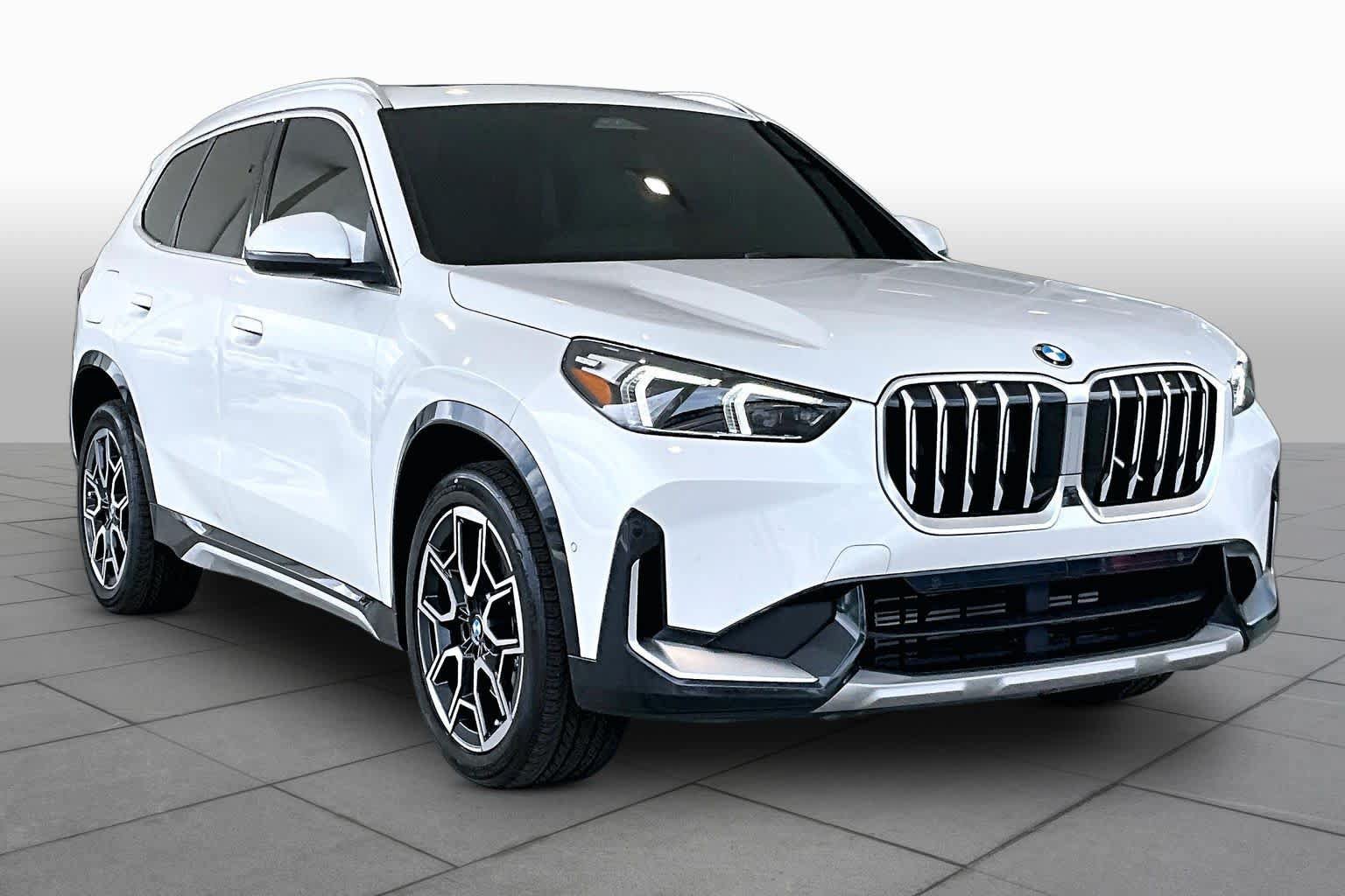 Used 2025 BMW X1 xDrive28i w/ Technology Package AWD/4WD image 2
