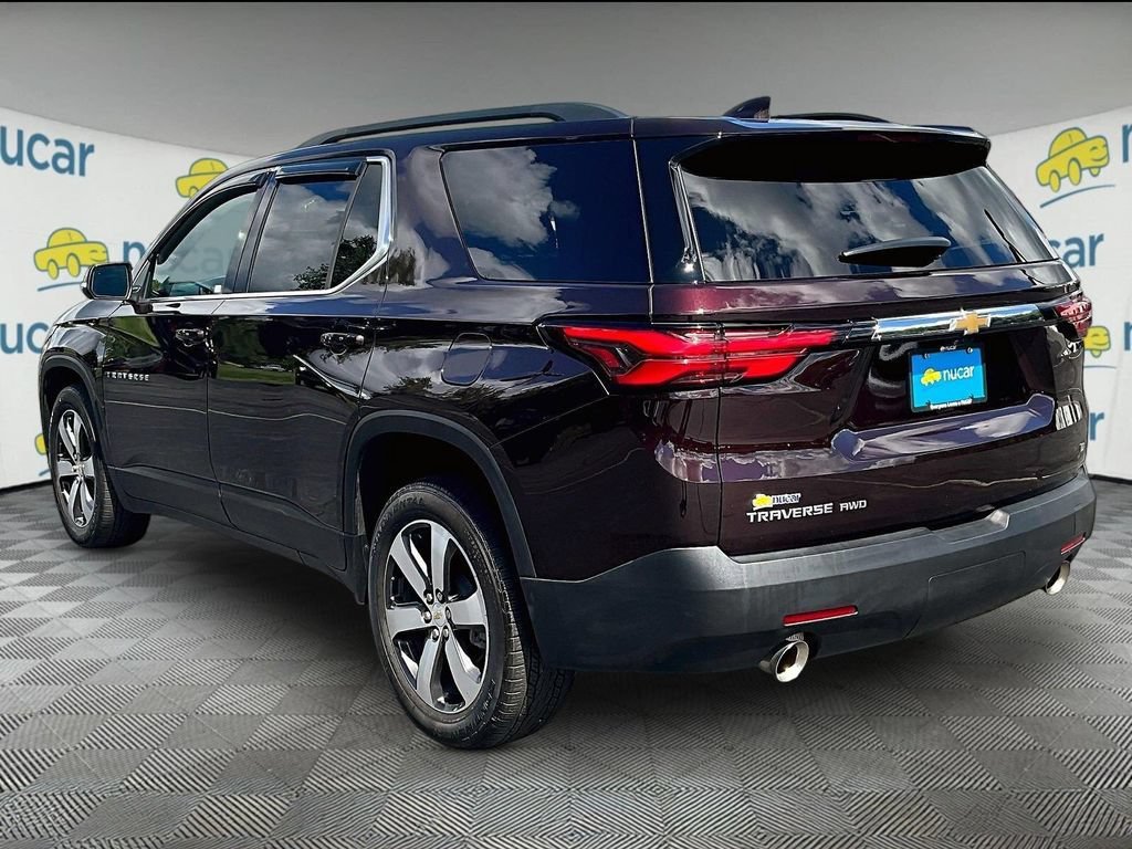 Used 2023 Chevrolet Traverse LT w/ LT Premium Package AWD/4WD image 4