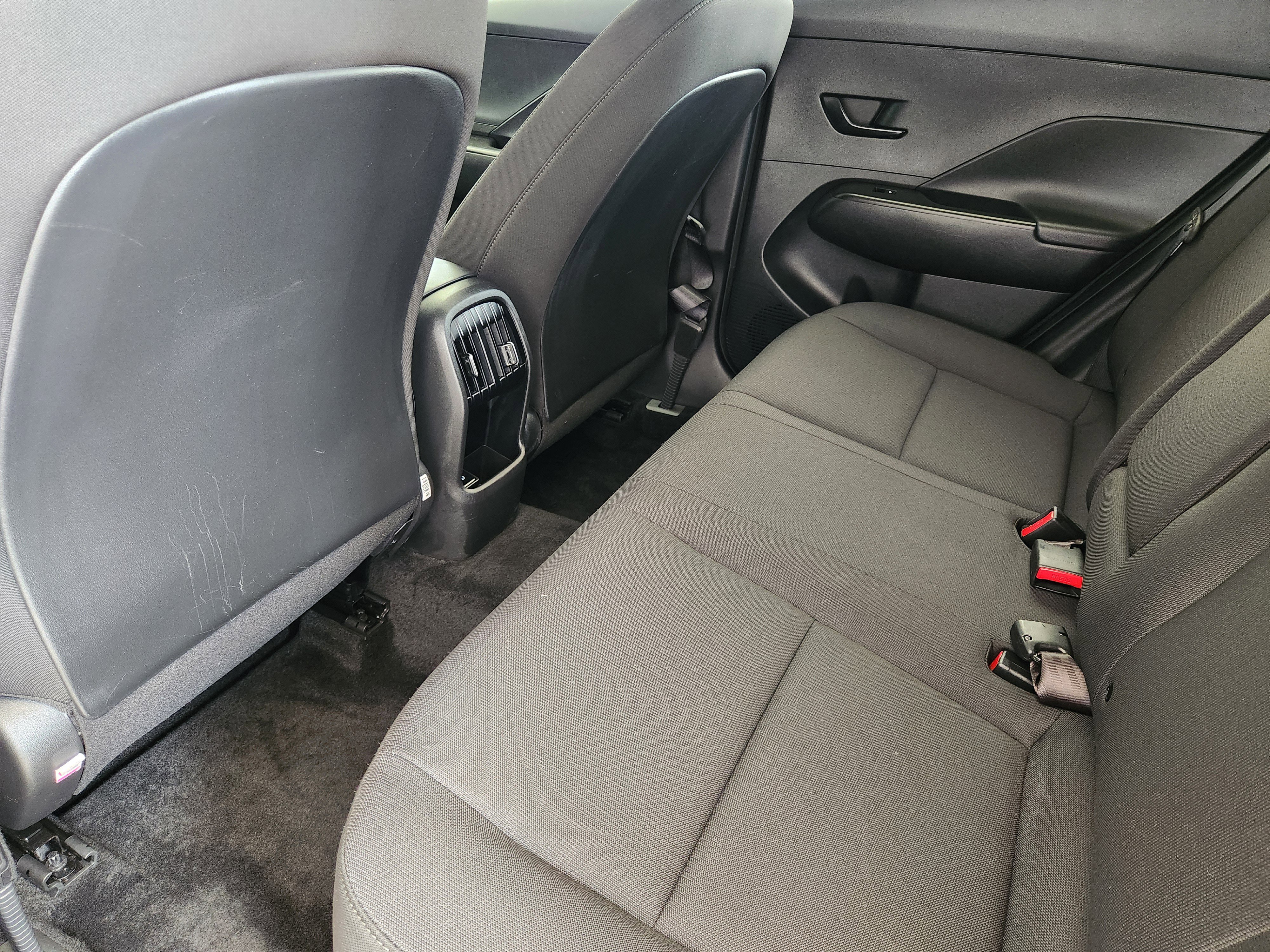 Used 2025 Hyundai Kona SEL AWD/4WD image 31