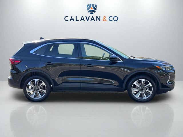Used 2023 Ford Escape Platinum AWD/4WD image 8