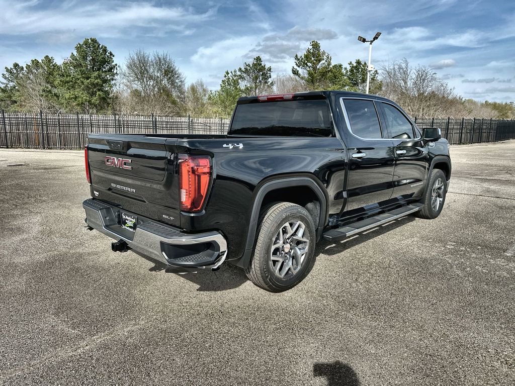 New 2026 GMC Sierra 1500 SLT image 11