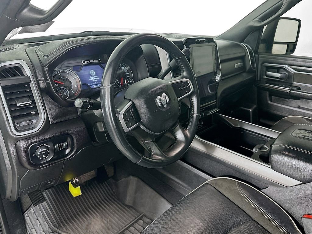 Used 2024 RAM 2500 Laramie w/ Sport Appearance Package image 31