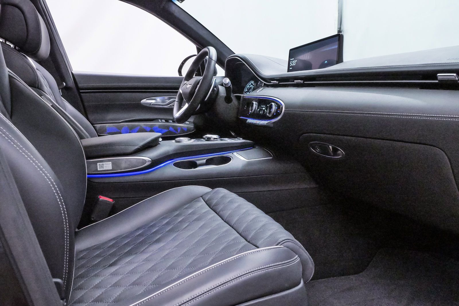 Certified 2025 Genesis GV70 3.5T Sport w/ Sport Advanced Package image 13